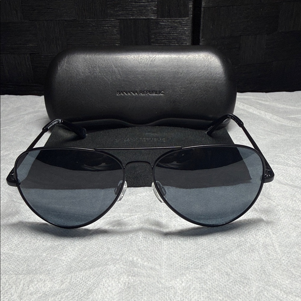 Banana Republic Black Aviator Sunglasses - Picture 5 of 5